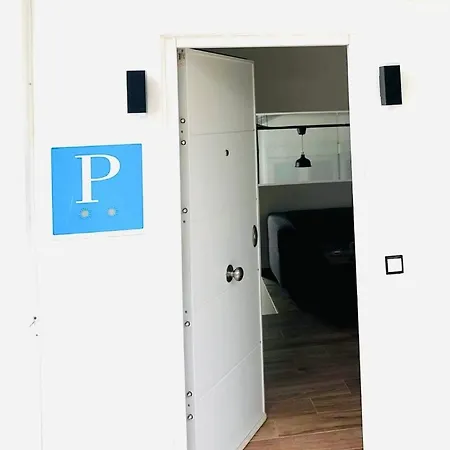 Loft A Marina Lucense 게스트하우스 *