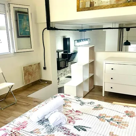 بيت ضيافة Loft A Marina Lucense